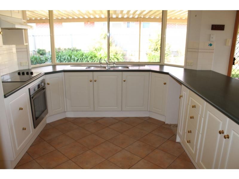 12 Eyre Road, Crystal Brook SA 5523