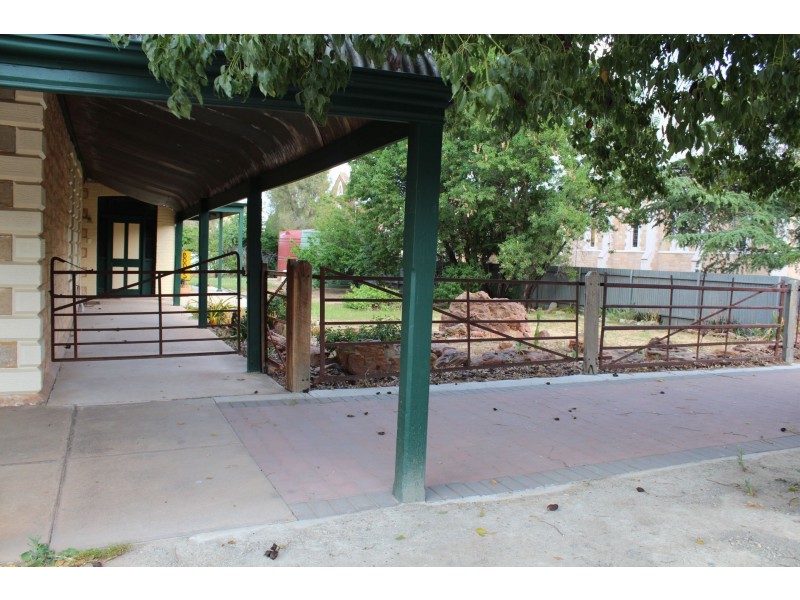 63 Herbert Street, Laura SA 5480