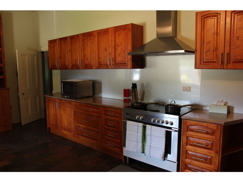 63 Herbert Street, Laura SA 5480