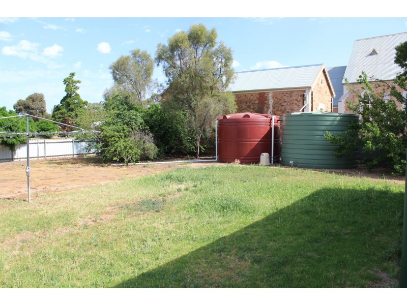 63 Herbert Street, Laura SA 5480