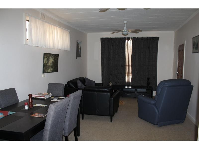 1 Fifth Street, Napperby SA 5540