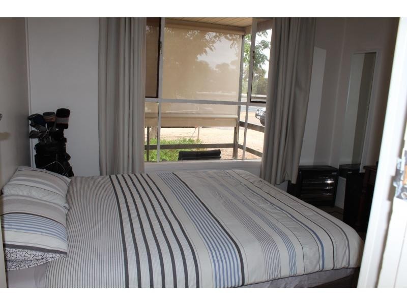 1 Fifth Street, Napperby SA 5540