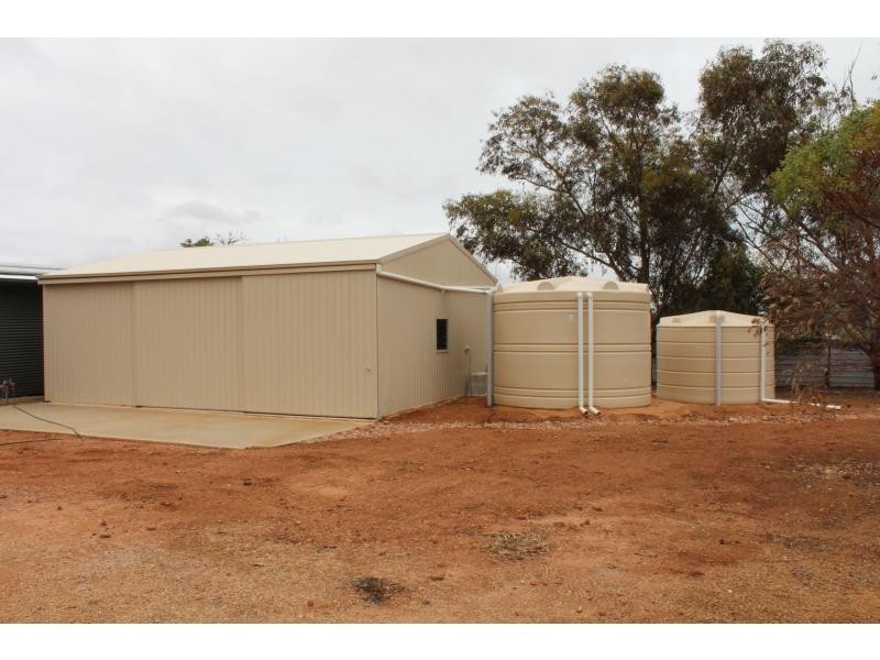 1 Fifth Street, Napperby SA 5540