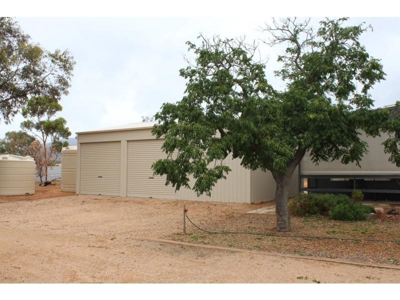 1 Fifth Street, Napperby SA 5540