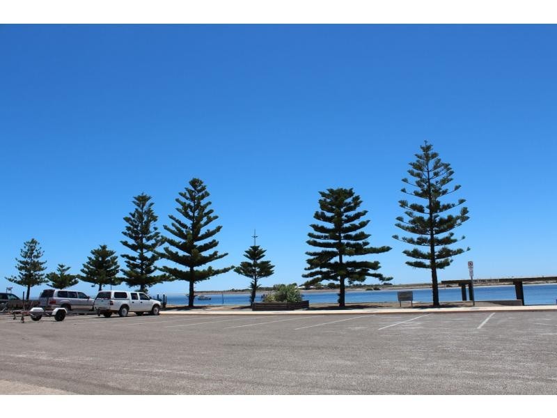 47 Dolphin Road, Fisherman Bay SA 5522