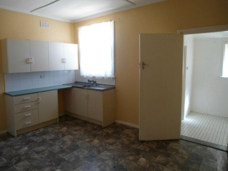 8 Giles Street, Crystal Brook SA 5523