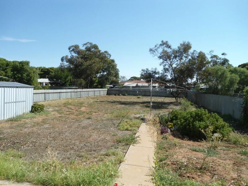 8 Giles Street, Crystal Brook SA 5523