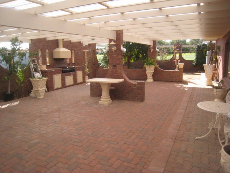 525 Scenic Drive, Napperby SA 5540