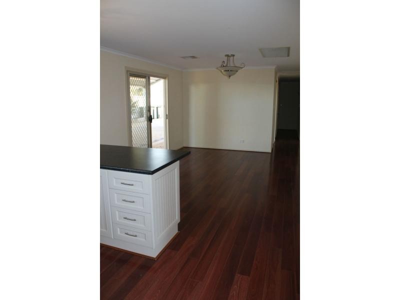 6 Greig Road, Crystal Brook SA 5523