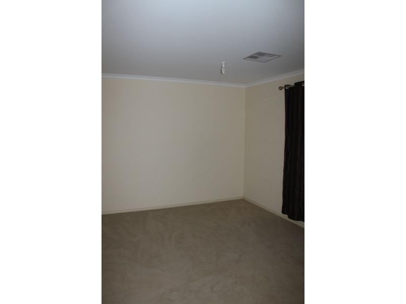 6 Greig Road, Crystal Brook SA 5523