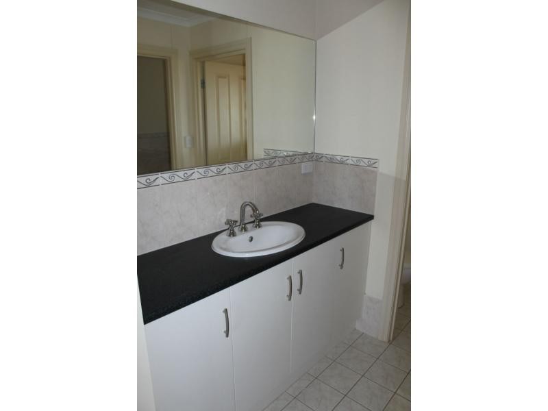 6 Greig Road, Crystal Brook SA 5523