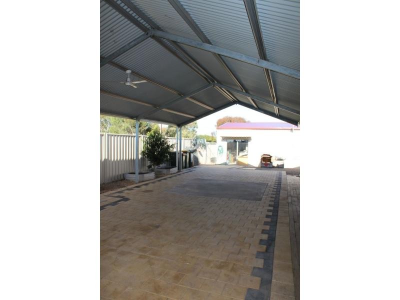 6 Greig Road, Crystal Brook SA 5523