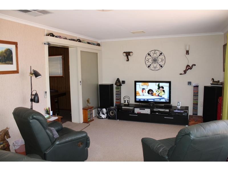 38 First Street, Napperby SA 5540