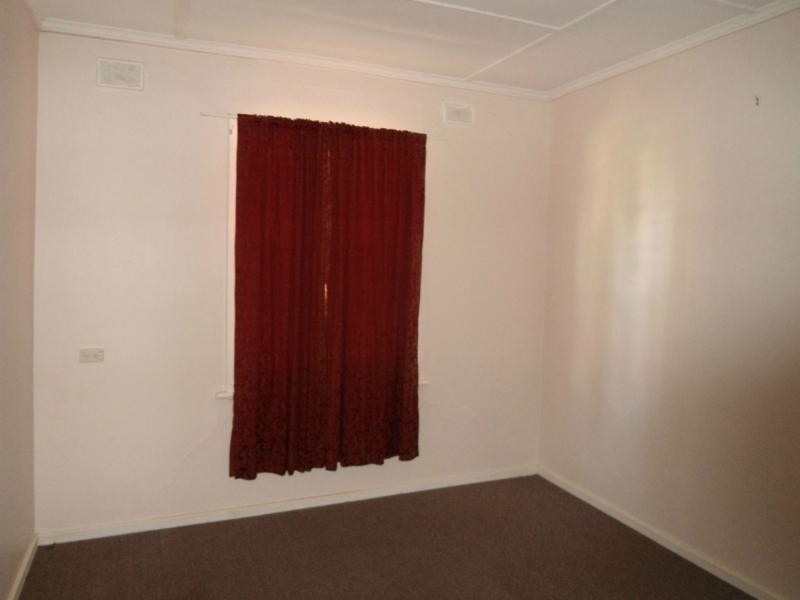 8 Giles Street, Crystal Brook SA 5523