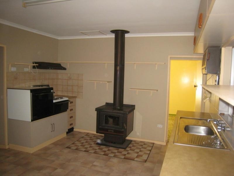 23 RF Nicholls Drive, Crystal Brook SA 5523