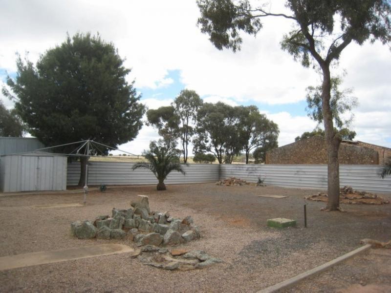 23 RF Nicholls Drive, Crystal Brook SA 5523