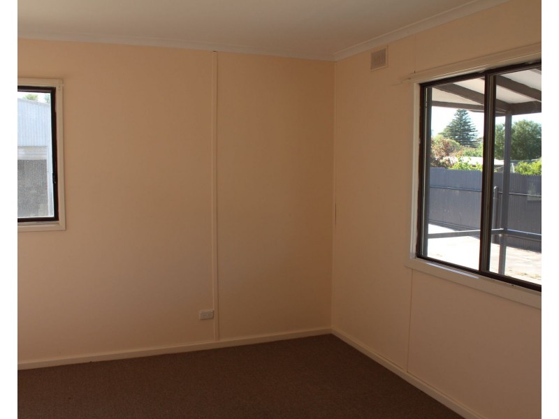 51 High Street, Gladstone SA 5473