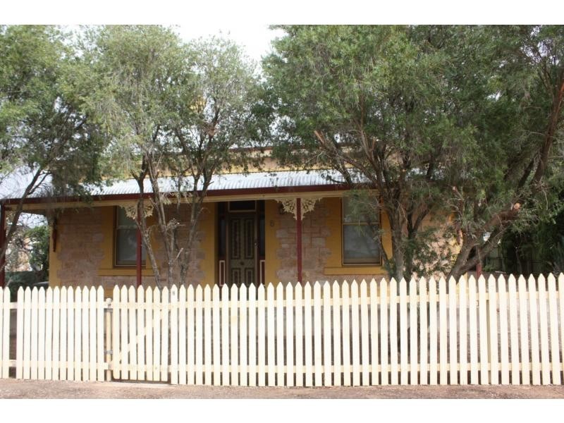 8 Sixth Street, Gladstone SA 5473