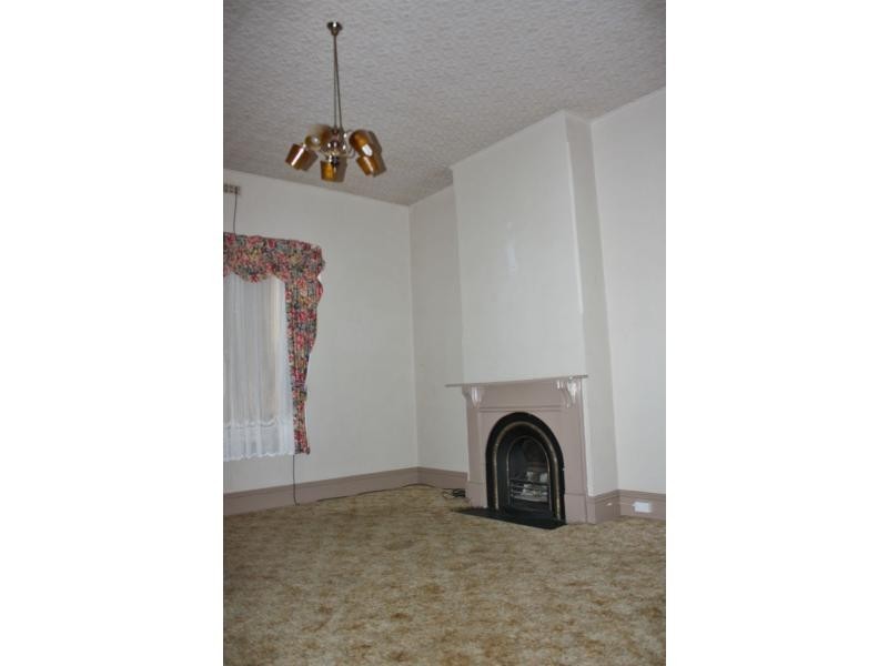 8 Sixth Street, Gladstone SA 5473