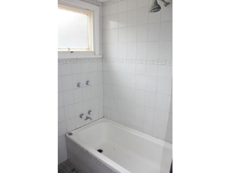 8 Sixth Street, Gladstone SA 5473