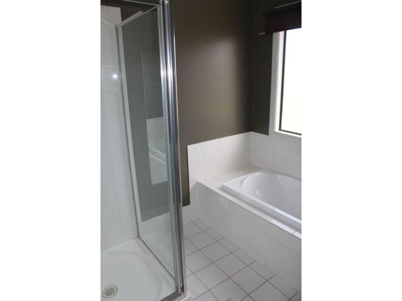 2 Sixth Street, Napperby SA 5540