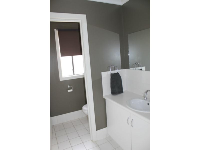 2 Sixth Street, Napperby SA 5540