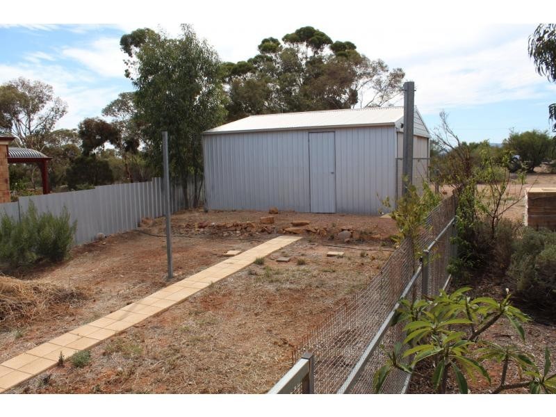 2 Sixth Street, Napperby SA 5540