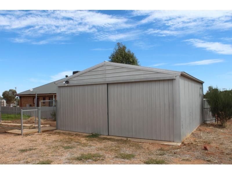 2 Sixth Street, Napperby SA 5540