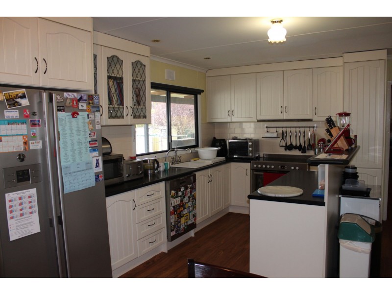 56 West Terrace, Laura SA 5480