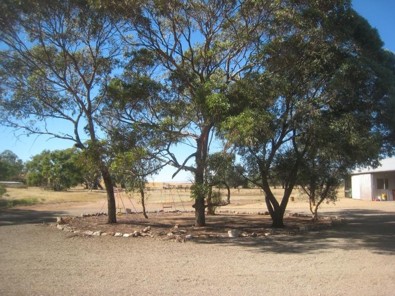 L639 The Whim Road, Nurom SA 5523