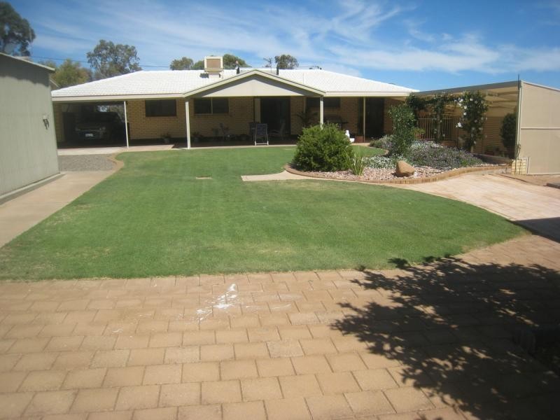6 Third Street, Napperby SA 5540