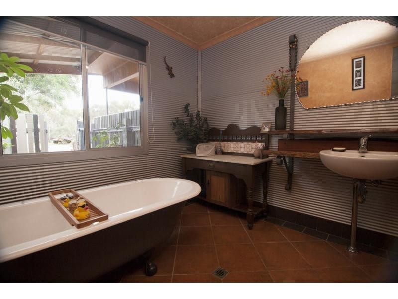 39 Hillview Road, Coonamia SA 5540