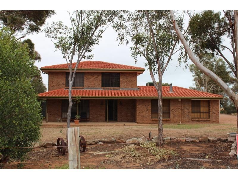 48 Bain Avenue, Napperby SA 5540