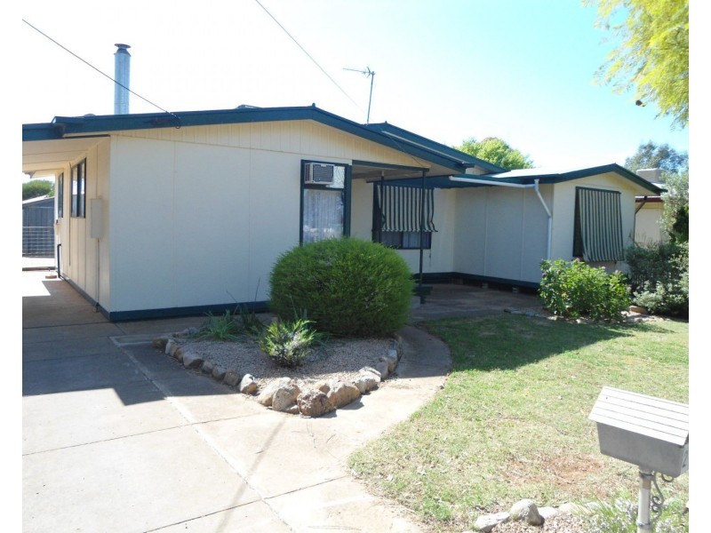 21 Flinders Street, Crystal Brook SA 5523