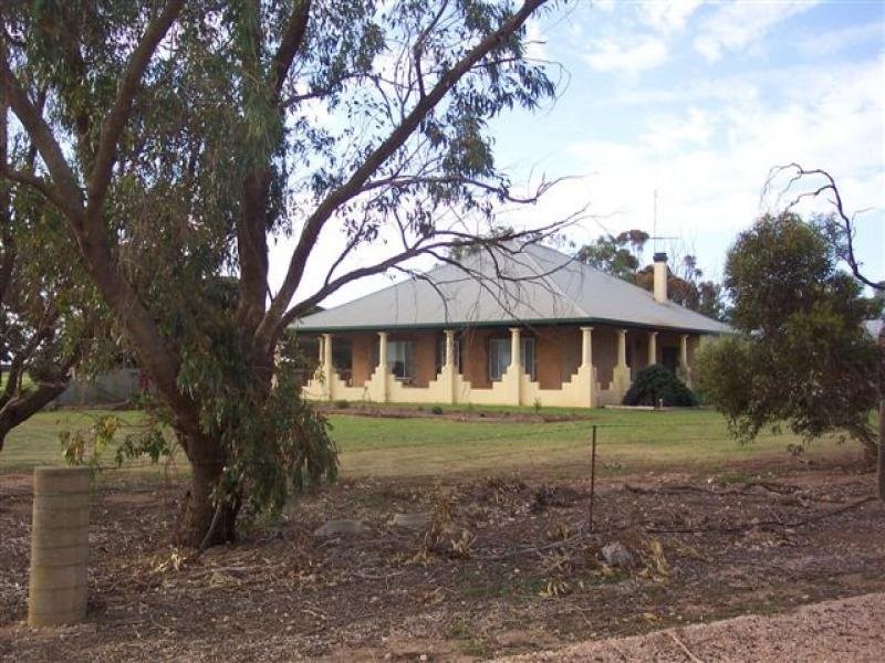 1 Minlaton Road, Port Vincent SA 5581