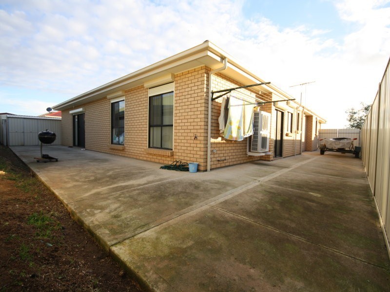 24 Amberwell Terrace, Burton SA 5110