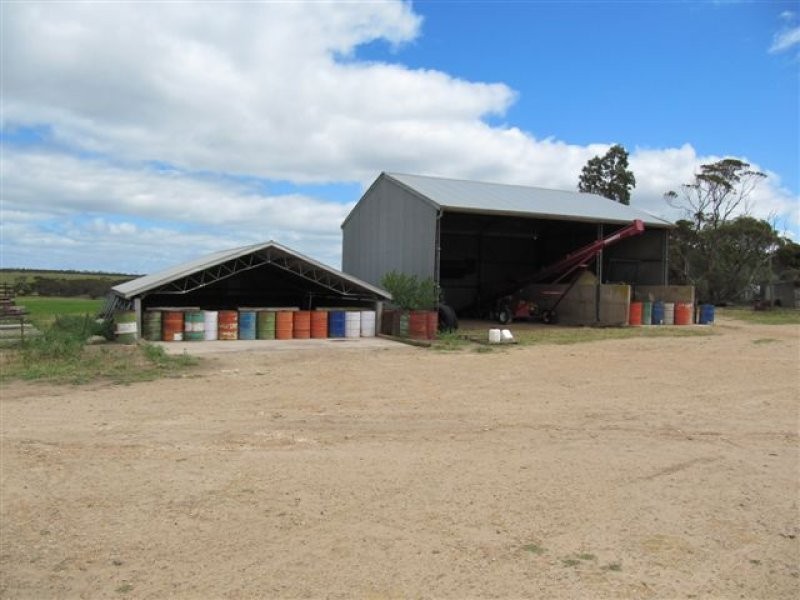1 Government Road, Lock SA 5633