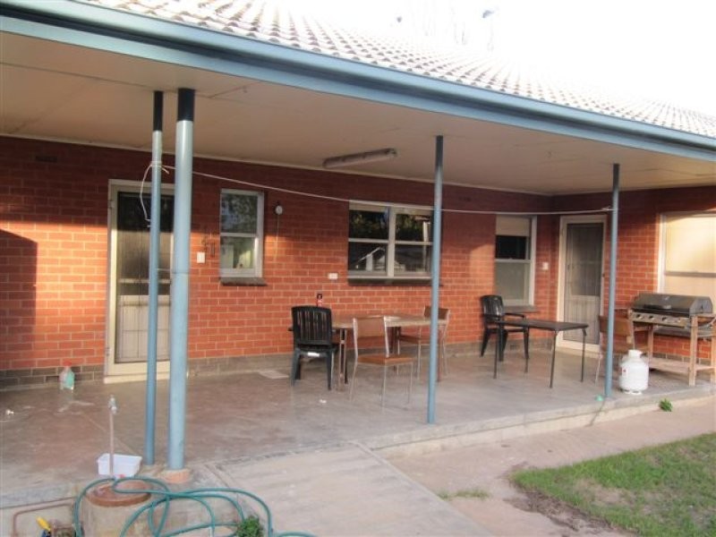 1 Government Road, Wharminda SA 5603