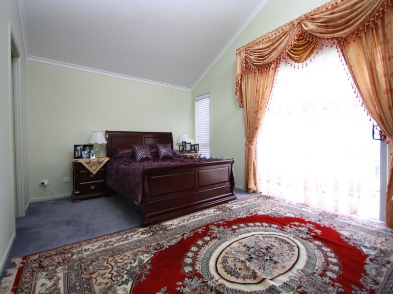 26 Franklin Avenue, Mawson Lakes SA 5095