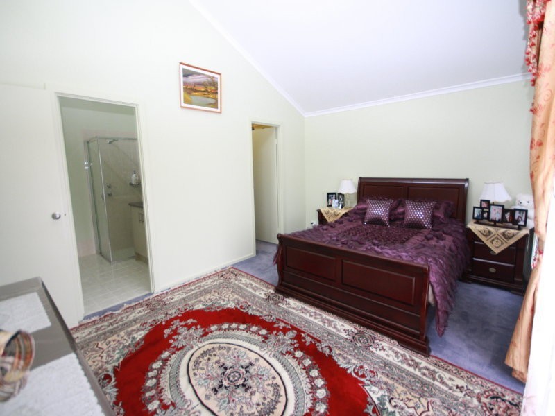 26 Franklin Avenue, Mawson Lakes SA 5095