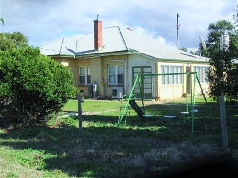 11 Settlers Road, Cummins SA 5631