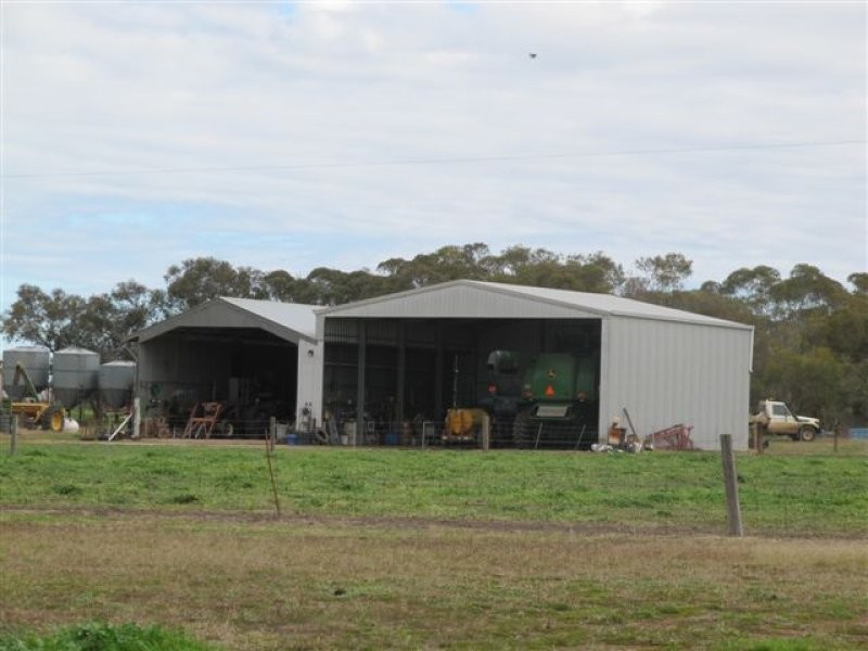 11 Settlers Road, Cummins SA 5631