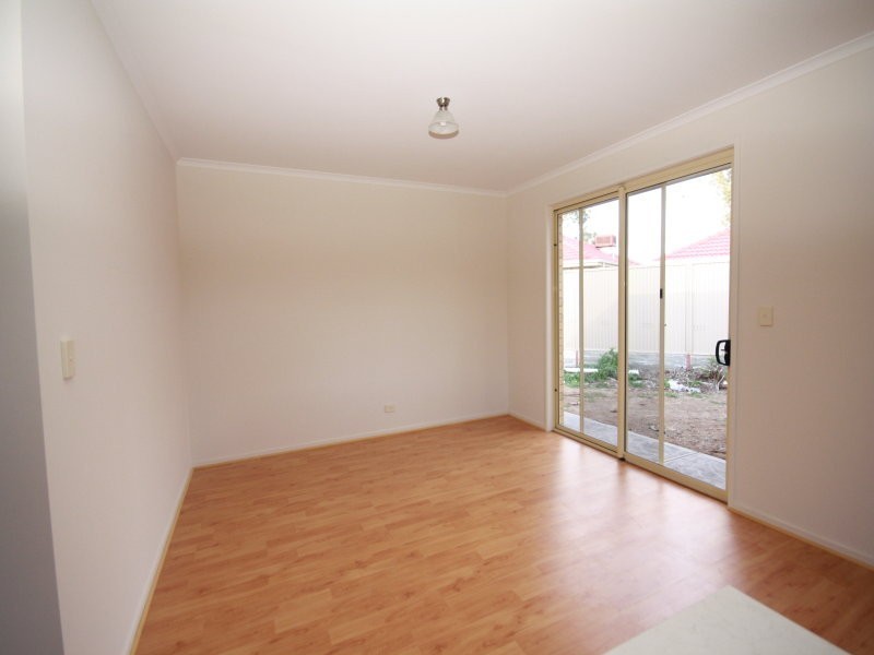 47 Dudley cresent Street, Mansfield Park SA 5012