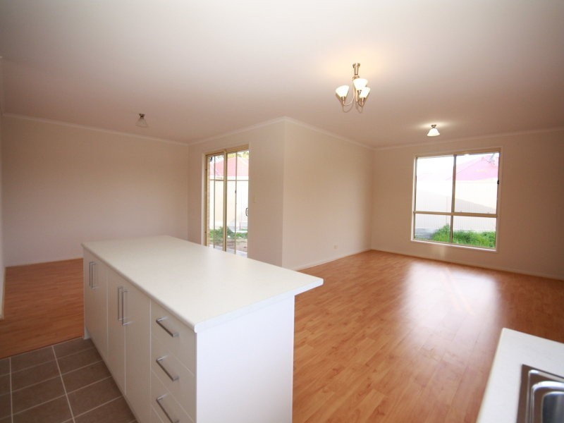 47 Dudley cresent Street, Mansfield Park SA 5012