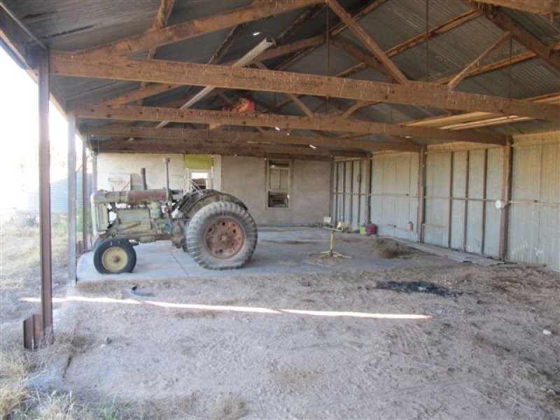 1 Darke Peak Road, Lock SA 5633
