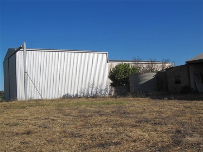 1 Darke Peak Road, Lock SA 5633
