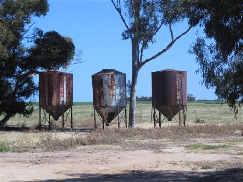 1 Barwell Road, Lock SA 5633