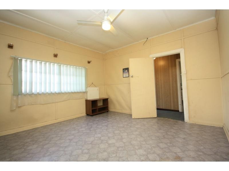 15 Addison Road, Pennington SA 5013