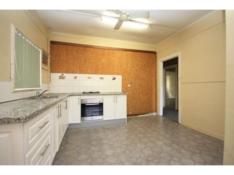 15 Addison Road, Pennington SA 5013