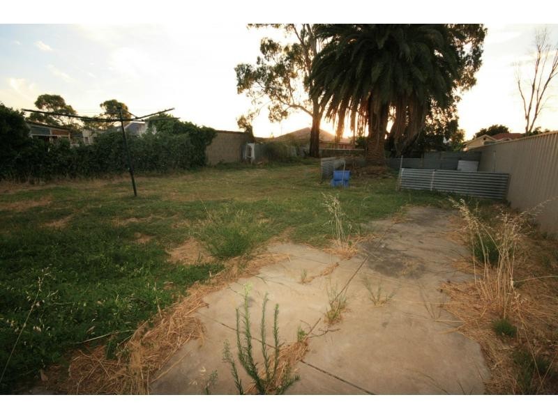 15 Addison Road, Pennington SA 5013